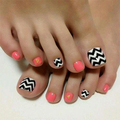 43 Cute Toe Nail Designs : Daisy Black Toe Nails I Take You | Wedding  Readings | Wedding Ideas | Wedding Dresses | Wedding Theme